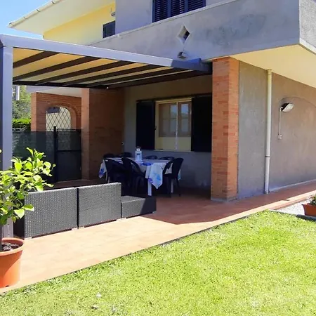 Апартаменты Giuly House Вада