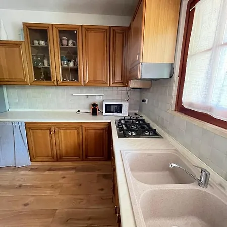 Giuly House Вада