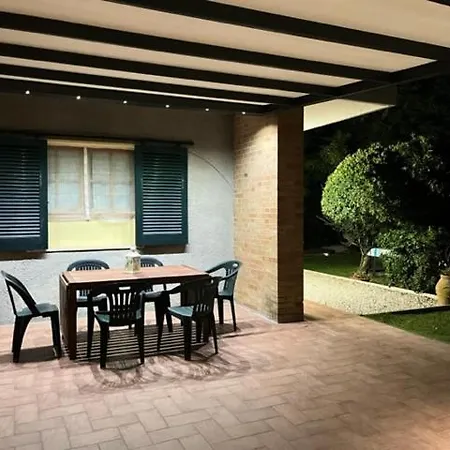 Daire Giuly House Vada