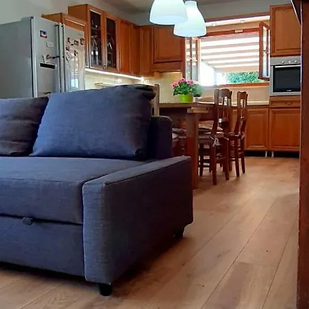 Giuly House Апартаменты Вада