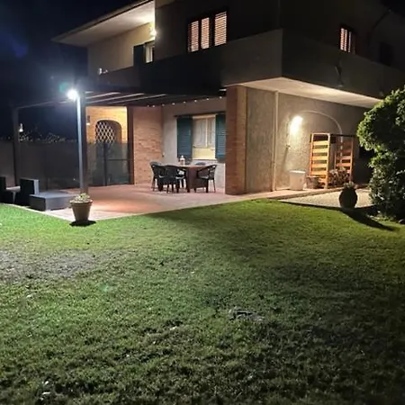 Giuly House * Vada